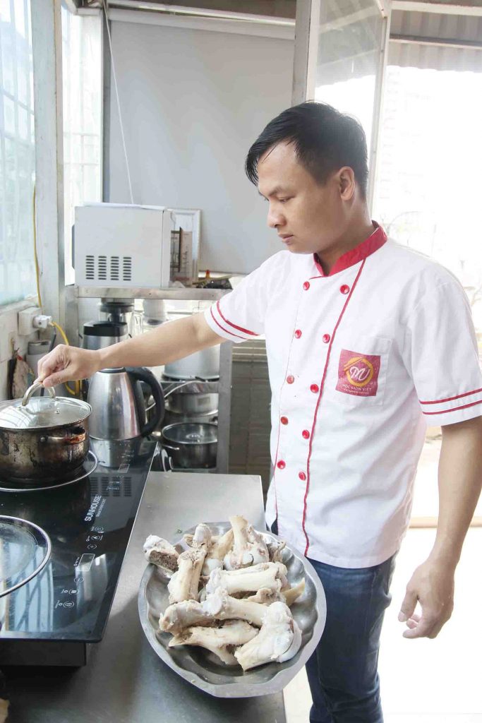 Khóa học nấu phở mở quán dinh doanh thành công tại Hà Nội