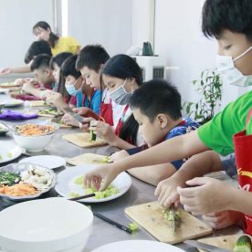 Khóa học nấu ăn cho trẻ em ở Hà Nội