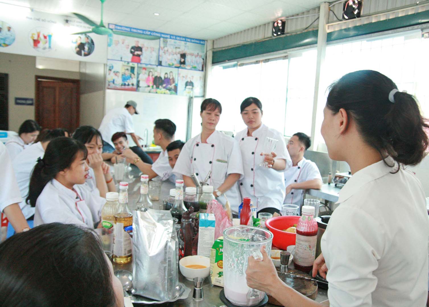 Trung cấp pha chế đồ uống tại Hà Nội